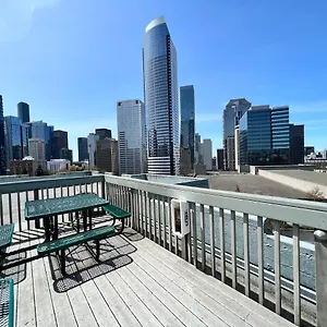  Apartment 2 Bedroom Penthouse Downtown