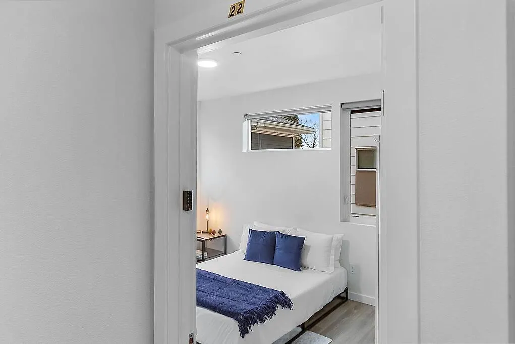 Vermithor'S Bronze Ember Sweet Suite Seattle Apartment